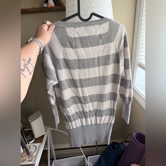 Talula Aritzia Cashmere Striped Sweater Sz XS - Picture 2 of 7